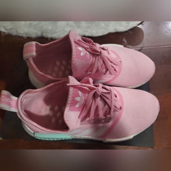 Adidas NMD R1 (youth) - Picture 3 of 4